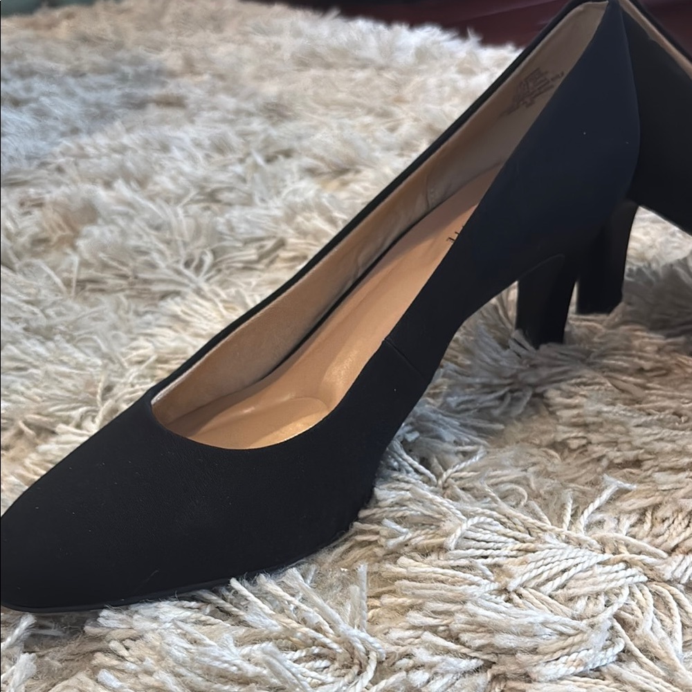 Kelly & Katie Elegant Black Pump Heels Size 11